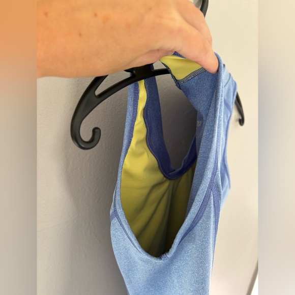 Arcteryx Tank Size Medium - Picture 6 of 6